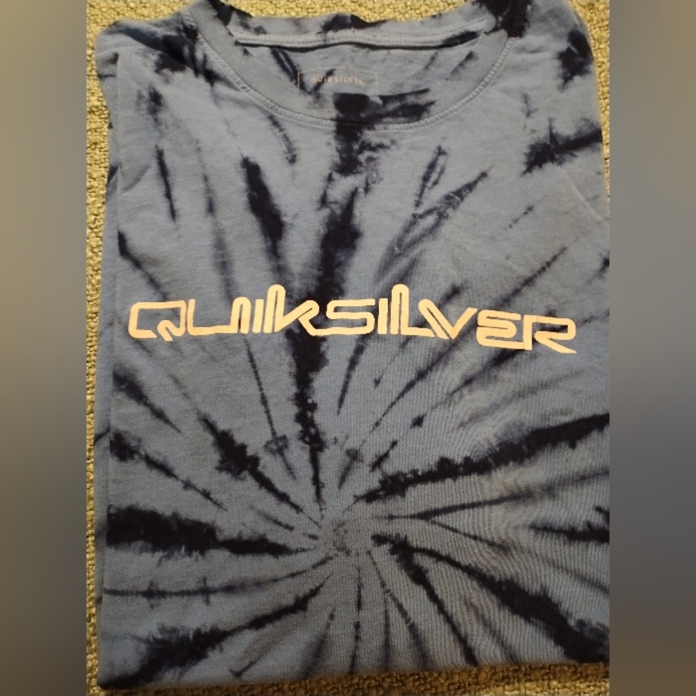Quiksilver Navy and Sky Spiral Tee